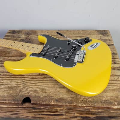 2025 Fender Player II Modified Stratocaster - Sunshine Yellow image 7