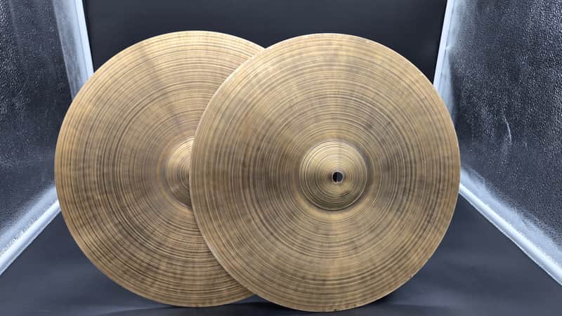 Cymbal and Gong Holy Grail 14" Hi Hats - Unlathed image 1