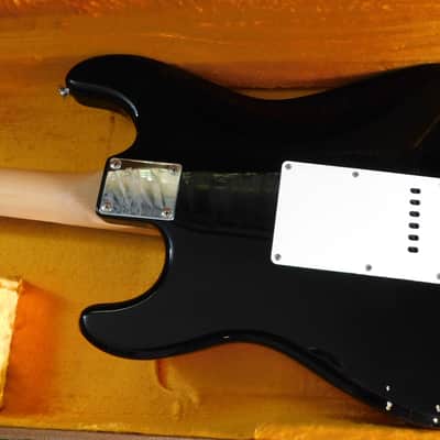Fender Squier Affinity Series Stratocaster -- Signed by Winter Brothers and Rick Derringer ! image 3