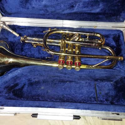 Reynolds Medalist Cornet Brass, USA, with case and mouthpiece image 1