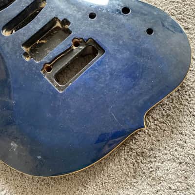 DeVille Blue HSS Electric Guitar, Mahogany Tiger Maple Top Body, 24 Frets Rosewood Fingerboard image 3