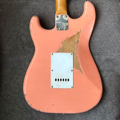 Fender Stratocaster 1961 features. Heavy Relic Shell Pink image 4