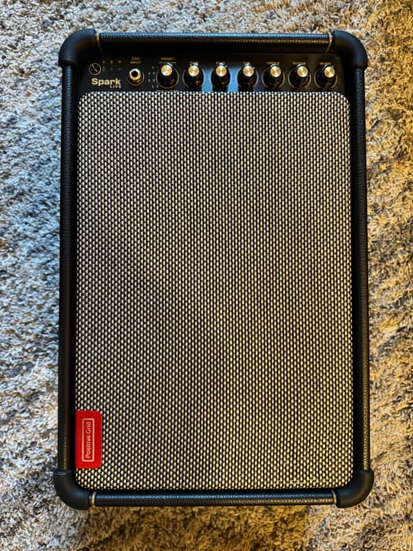Positive Grid Spark LIVE 4-Channel 150-Watt 2x6.5" Modeling Guitar Combo