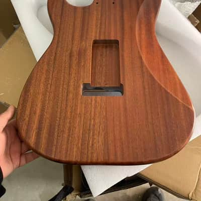 Single-Single-Humbucker pickup setup River table style Resin wood Blue seawater resin veneer Mahogany strat Electric guitar body SSH image 7