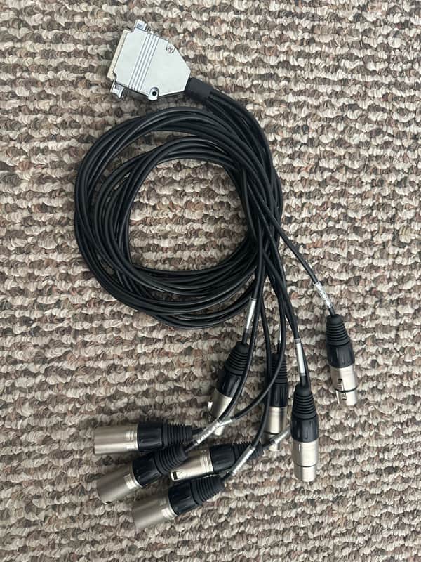 AES/EBU DB25 - 4 ch XLR (F)/4 ch XLR (M) image 1