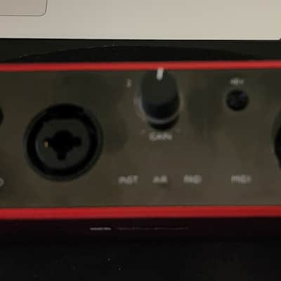 Focusrite Scarlett Solo 3rd Gen USB Audio Interface 2019 - Present - Red / Black image 2