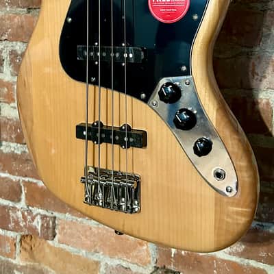 Squier Classic Vibe '70s Jazz Bass by Fender, Natural. Such a Killer Bass, Support Indie Music Shops & Buy Here ! image 1