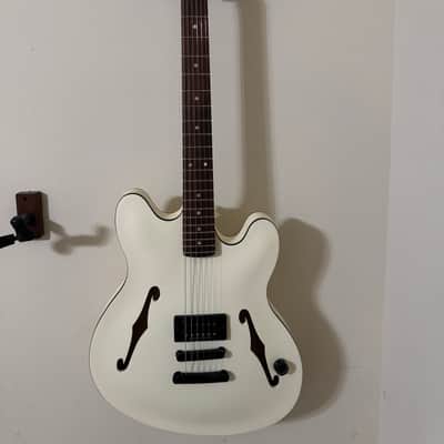 Fender Tom DeLonge Starcaster 2024 - Present - Olympic White image 1