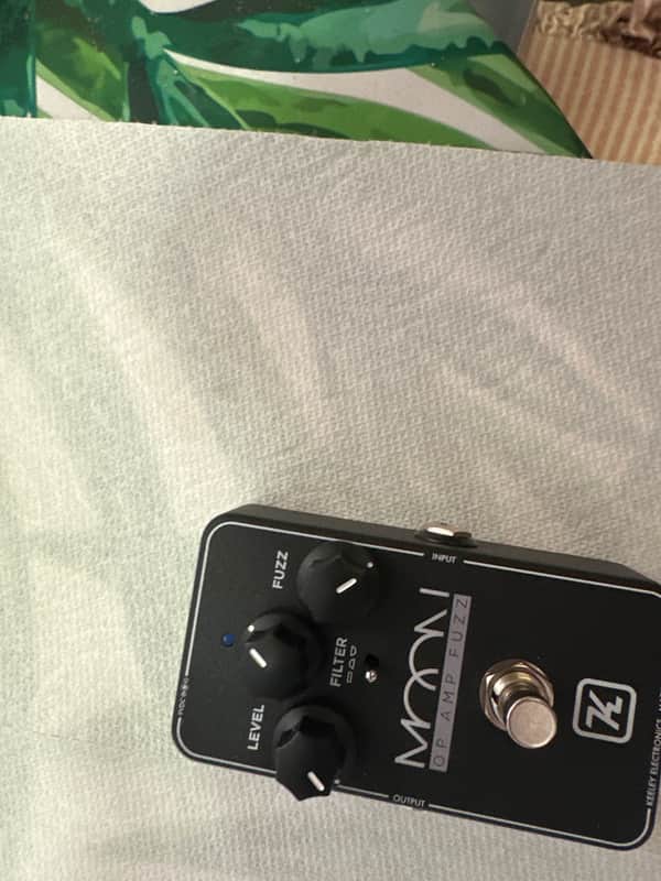 Keeley Moon Op Amp Fuzz pedal MINT image 1