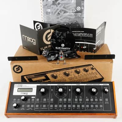 MOOG Slim Phatty Synthesizer +Holz + Rack Ears + OVP + Neuwertig+ 1,5J Garantie image 2