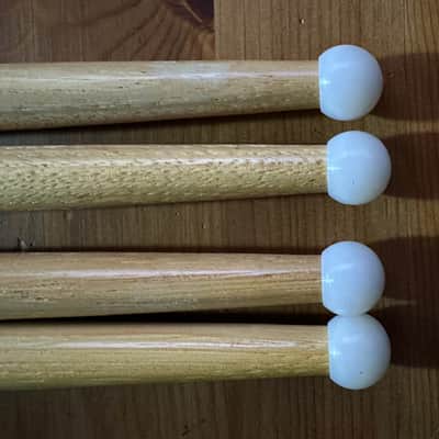 2 - pairs Regal Tip Quantum 9000 Nylon Tip 2010's - Gloss/Natural image 2