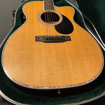 Martin Custom OMC Aura 2012 image 2