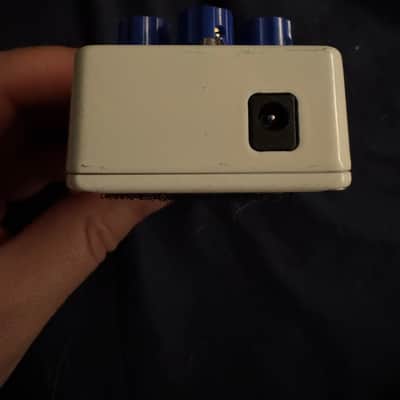 2010s Keeley Neutrino V1 - White image 5
