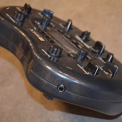 Line 6 Bass POD xt Multi-Effect and Amp Modeler 2000s - Black image 5