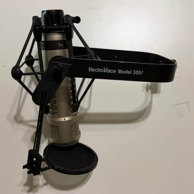 Electro-Voice RE27 N/D with shock mount and pop filter image 4