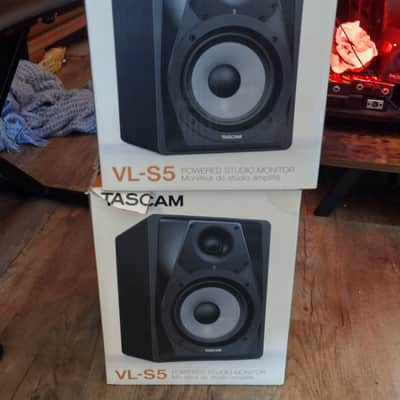 TASCAM VL-S5 5" Powered Studio Monitor (Single) 2010s - Black image 4