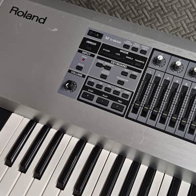 Roland Fantom G7 ✅ Ultimate 76-Key Workstation Flagship ✅ Advanced SonicCell Sound Engine ✅ Fully Checked & Cleaned ✅ Massive Color Display & Sequencing Power ✅ Worldwide Shipping image 4