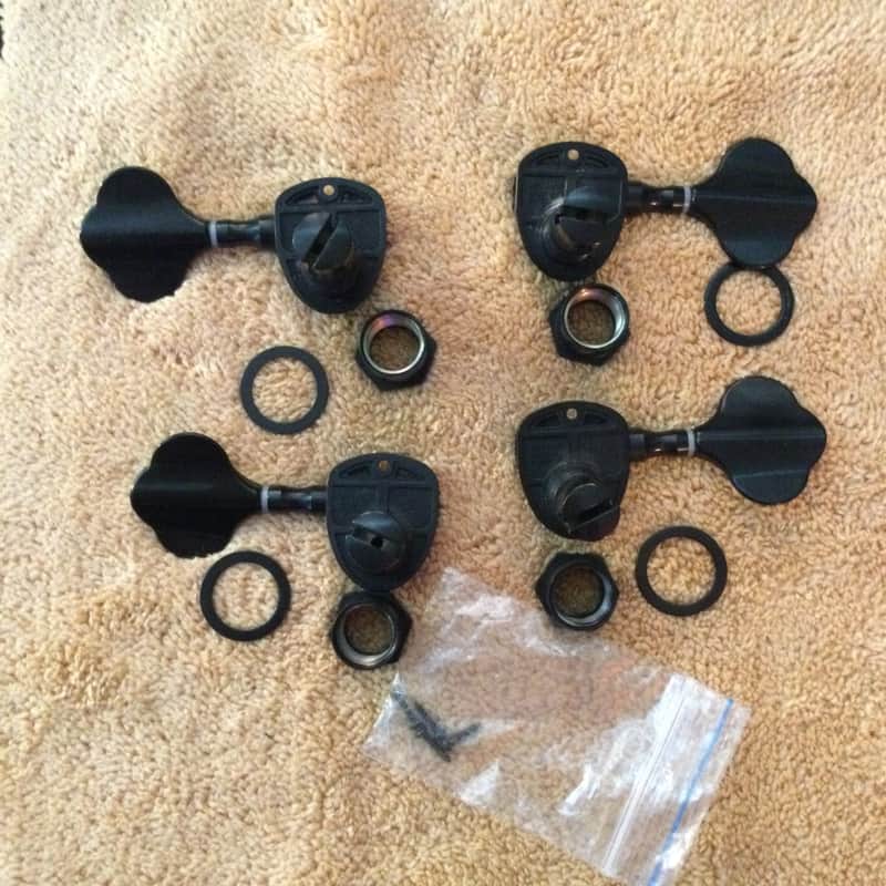 Bass tuners 4 string 2+2 - Black image 1