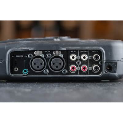 2000s Marantz Professional CD Recorder CDR-310 2-Channel Stereo/Mono Portable image 8