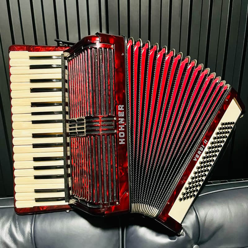 VINTAGE ACCORDION HOHNER VERDI II image 1