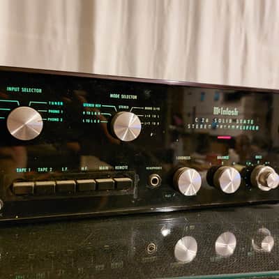 McIntosh C-26 w / Factory shipping carton , Owner's Manual and Service Information 1968 - 1978 - Black image 1