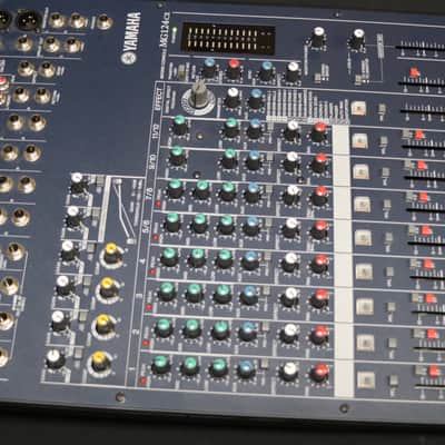 Yamaha MG124CX mixing console image 4