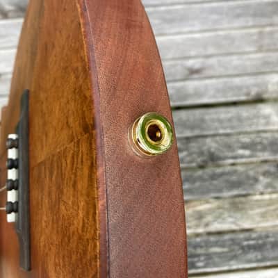 KALA Revelator Nautilus Master Grade Koa Baritone ukulele imagen 9