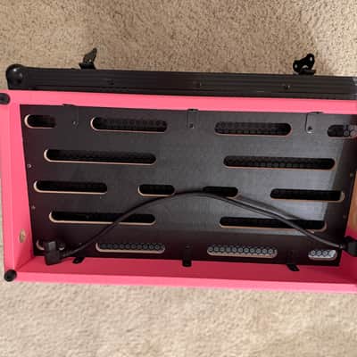 Creation Music Company Pedalboard (24x12.5) w/ Road Case image 6
