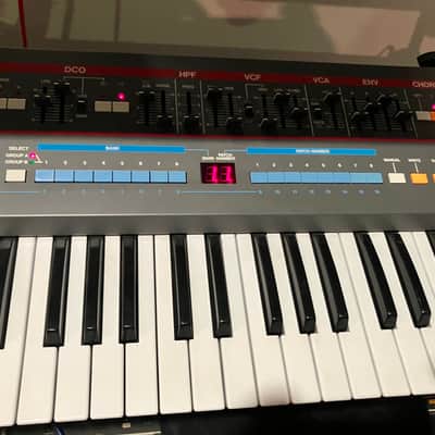 Roland Juno-106 61-Key Programmable Polyphonic Synthesizer 1984 - 1985 - Black image 8