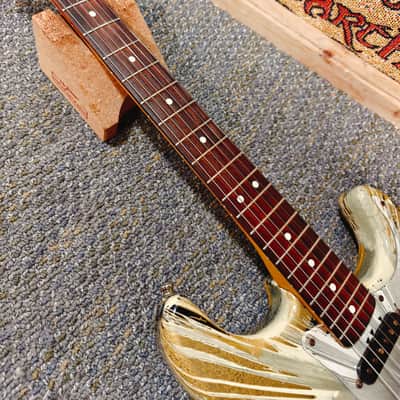 Fender FSR "Splattercaster" Standard Splatter Stratocaster with Rosewood Fretboard 2003 - 2004 - Olympic White, Aztec Gold, and Inca Silver Swirl over Black image 8