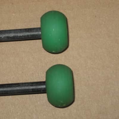 new old stock Gambal GPXR1 (UG13GPXR1) Glockenspiel, Bells, Xylophone Percussive Keyboard MALLETS, 1 and 1/4 inches Green Hard Nylon Flat Ball Heads with Black Synthetic Shafts, with original packaging - from 1990s - early 2000s image 13
