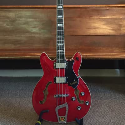 Hagstrom Viking Bass Cherry