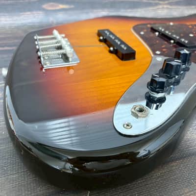 Fender Japan JB62-US Jazz Bass Alder Body 3TS Sunburst/USA Pickups image 4