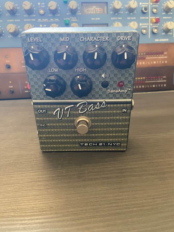 Tech 21 Sans Amp VT Bass (parallel clean DI out mod) 2000s image 1
