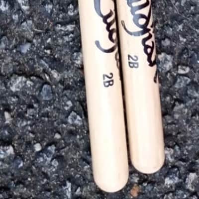 Genuine Signed autographed Armand Zildjian 2B drum sticks Zildjian Bild 3