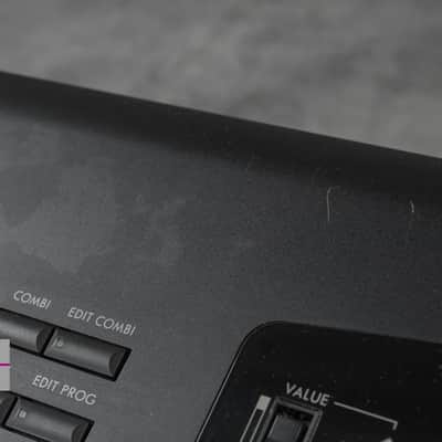 KORG 01/W Music Workstation synthesizer in Good condition. image 22