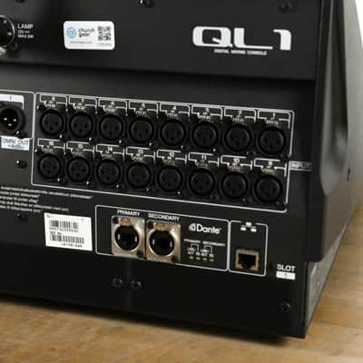 Yamaha QL1 16-Input / 8-Output Digital Mixing Console CG012RA image 9