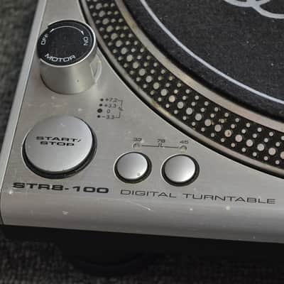 Stanton STR8-100 Direct Drive Digital Turntable w/ Phono Preamp  Silver image 2