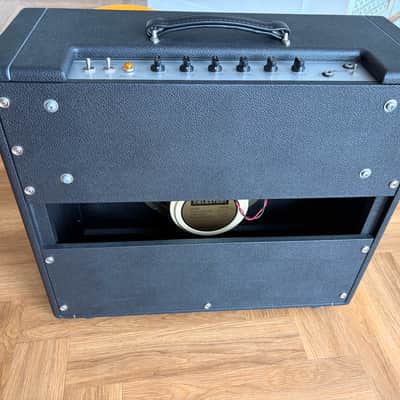 Friedman Dirty Shirley 40-Watt 1x12" Guitar Combo 2014. VGC image 5