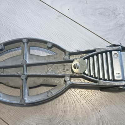 WFL No. 201 Speed King Bass Drum Pedal 1951 - 1958 - Silver image 5