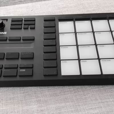 Native Instruments Maschine Mikro MKIII, with software image 5