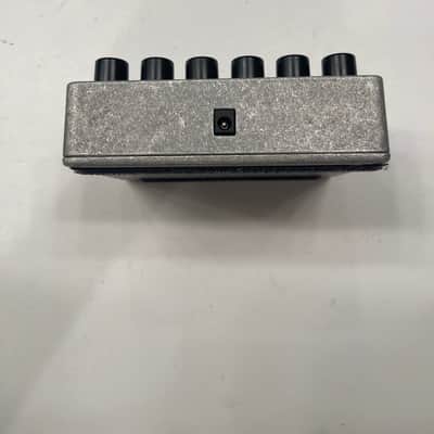 Electro Harmonix Deluxe Memory Boy Analog Delay Guitar Effect Pedal image 7