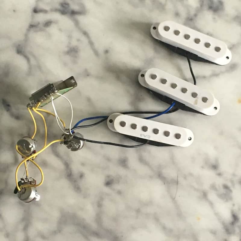 Vintage Unknown Brand Stratocaster Ceramic Pickup Set Complete Strat Pickups SSS image 1