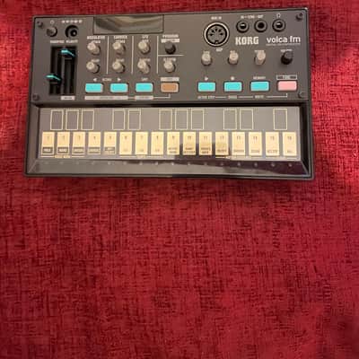 Korg Volca FM Digital FM Synthesizer (Boxed With Extras) image 4