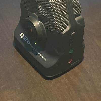 Zoom Q2N Camera/Audio Recorder with Wide Angle Lens 2010s - Black image 5