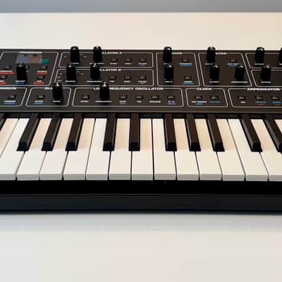 Immagine Sequential Fourm 37-Key 4-Voice Polyphonic Synthesizer\ - 2