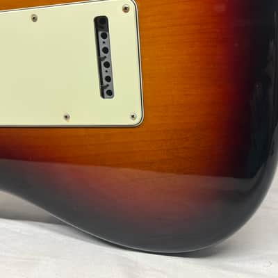 Fender American Elite Stratocaster Strat Electric Guitar - 3-Color Sunburst image 15