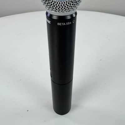 Shure BLX2/Beta58a Wireless Microphone H11 Band Excellent Condition 572-596 MHz image 1