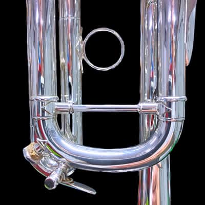 BACH STRADIVARIUS 239 CL SILVER PLATED image 11