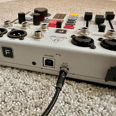Behringer FLOW 8 Bluetooth Controlled 8-Input Digital Mixer 2020 - Present - Grey image 11